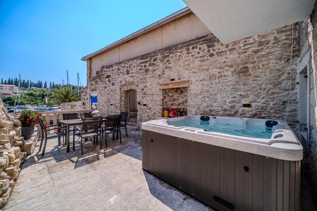 Luxury Villa Unikat with Seaview & Jacuzzi